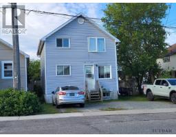 223-225 Wende AVE, timmins, Ontario