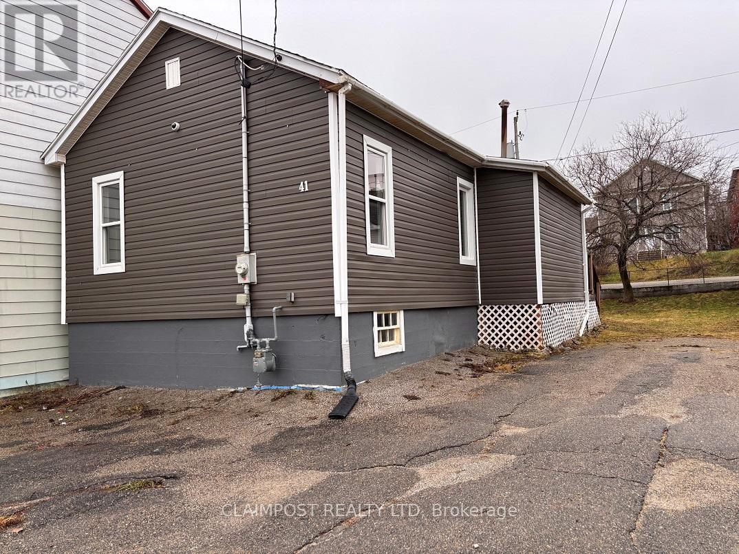 41 DWYER AVENUE, Timmins, Ontario