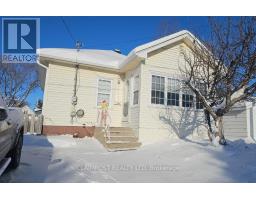 30 FERN AVENUE, Timmins, Ontario