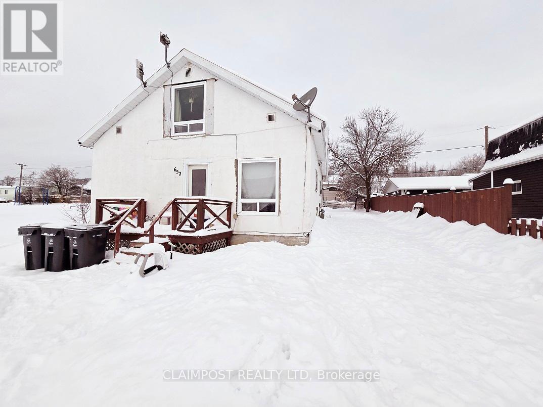 652 MONTROCK STREET, Iroquois Falls, Ontario